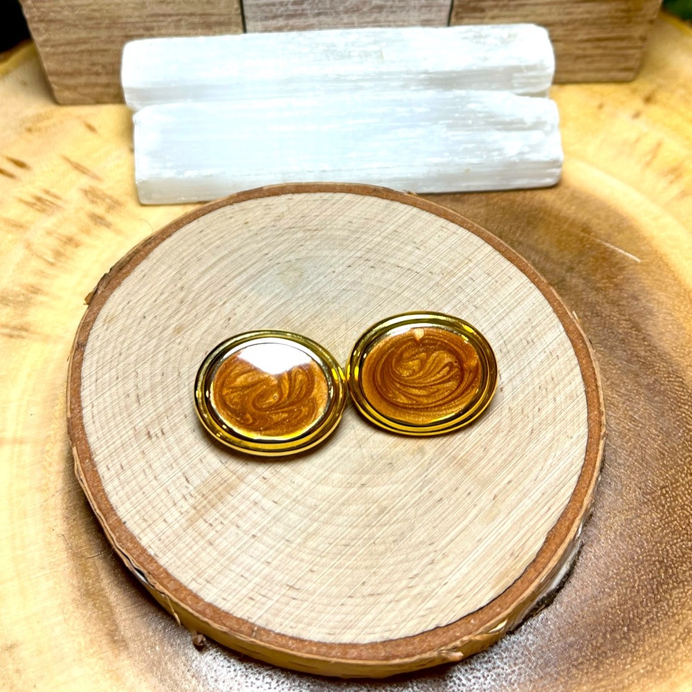 VTG| 🤎Goldtone & Brown Enamel Swirl &clipon Earrings